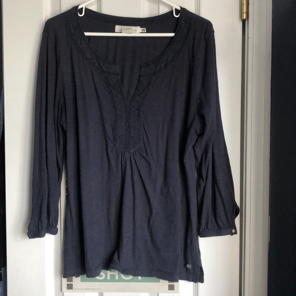 *MAKE AN OFFER* Beaded Navy 3/4 sleeve H&M top